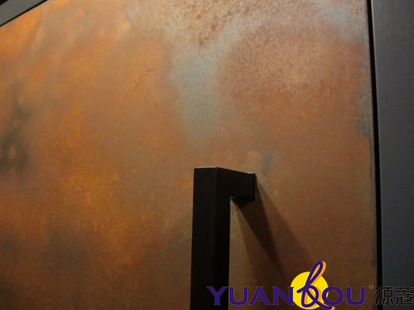 還在安裝銅門?別犯渾!時尚的都選擇液態(tài)金屬裝飾門